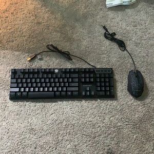 Level Up gaming mouse and keyboard